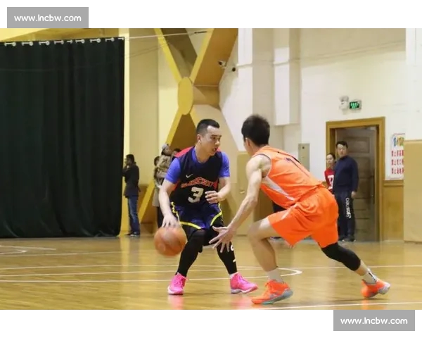 高清篮球赛事直播APP免费下载随时掌握赛场精彩瞬间实时观看体验 - 副本 (14) - 副本 - 副本 - 副本